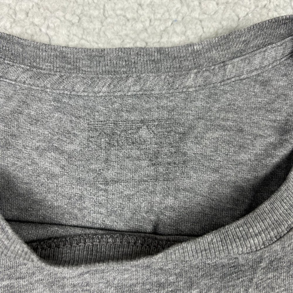 Patagonia T Shirt Mens Medium Grey Long Sleeve Mountain Logo Made In USA Vintage - Picture 7 of 10
